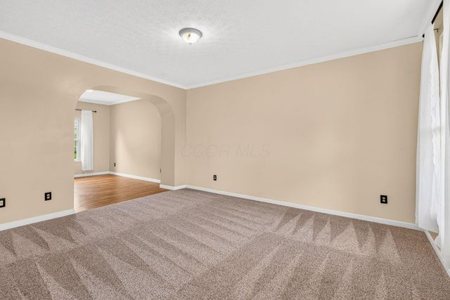7177 Snowberry Lane, Canal Winchester, OH 43110