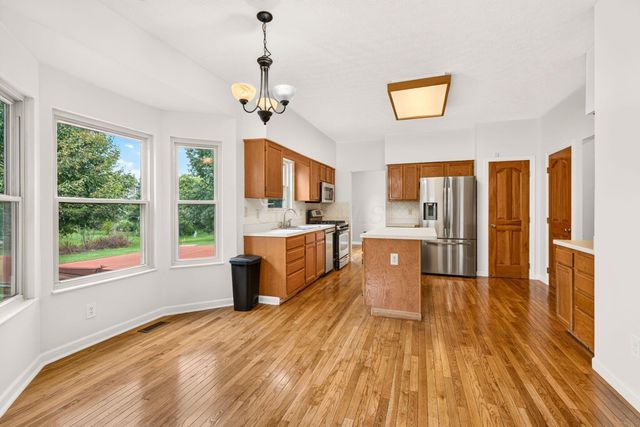 7177 Snowberry Lane, Canal Winchester, OH 43110