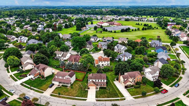 7177 Snowberry Lane, Canal Winchester, OH 43110