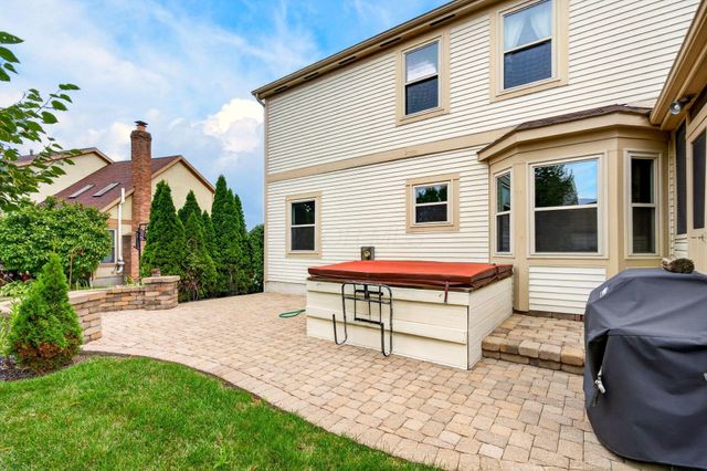 7177 Snowberry Lane, Canal Winchester, OH 43110