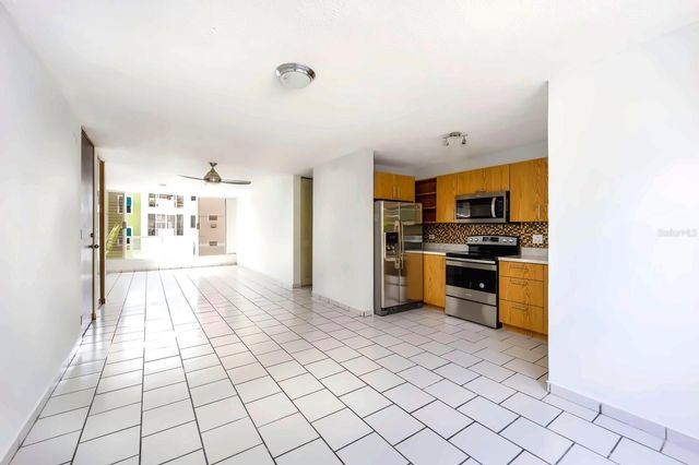 Alturas de Piedras Blanca UNITS D-202, Guaynabo, PR 00969