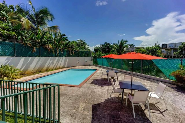 Alturas de Piedras Blanca UNITS D-202, Guaynabo, PR 00969