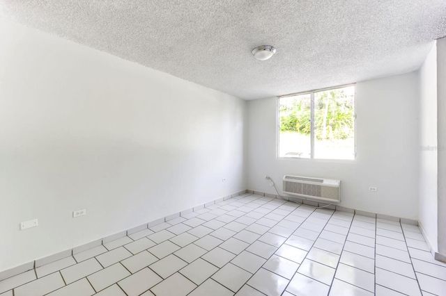 Alturas de Piedras Blanca UNITS D-202, Guaynabo, PR 00969