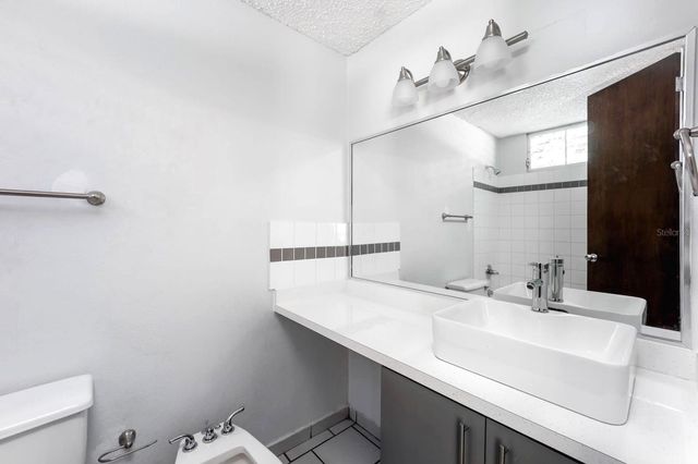 Alturas de Piedras Blanca UNITS D-202, Guaynabo, PR 00969