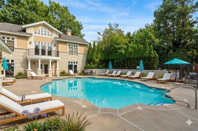 2700 Pine Tree Road NE 1112, Atlanta, GA 30324