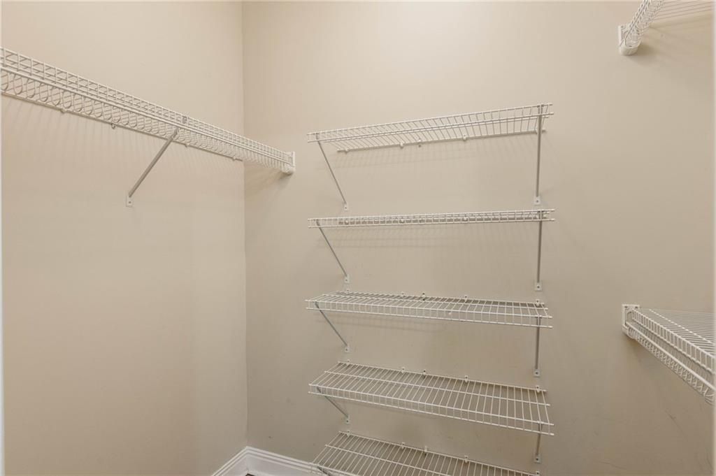 Image 11 of property listing at 4105 Stratford, Decatur, GA 30033