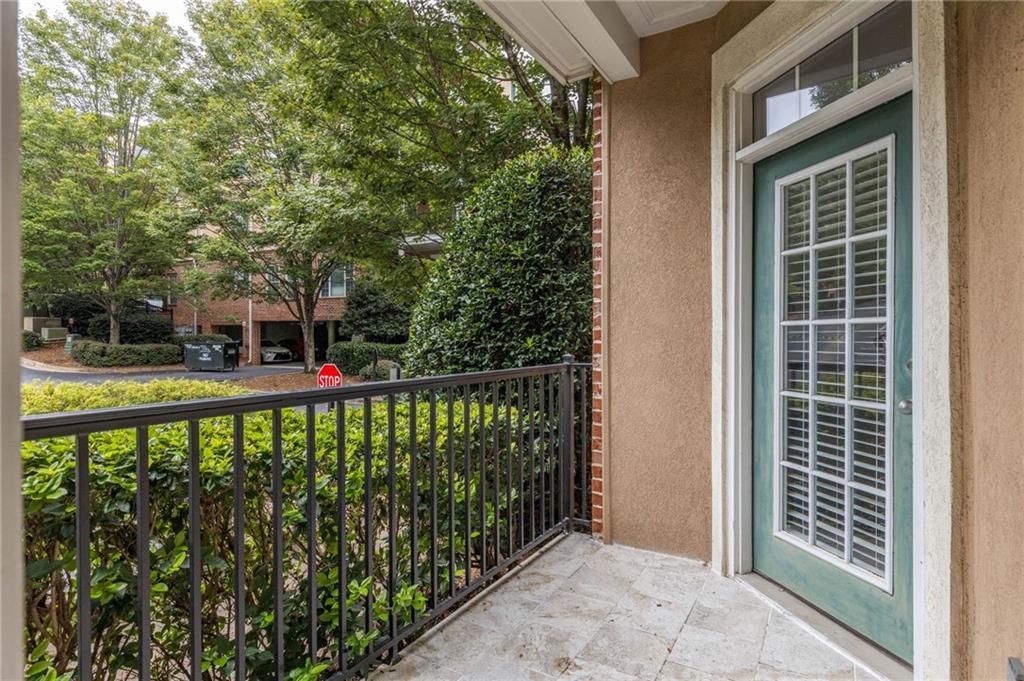 Image 15 of property listing at 4105 Stratford, Decatur, GA 30033