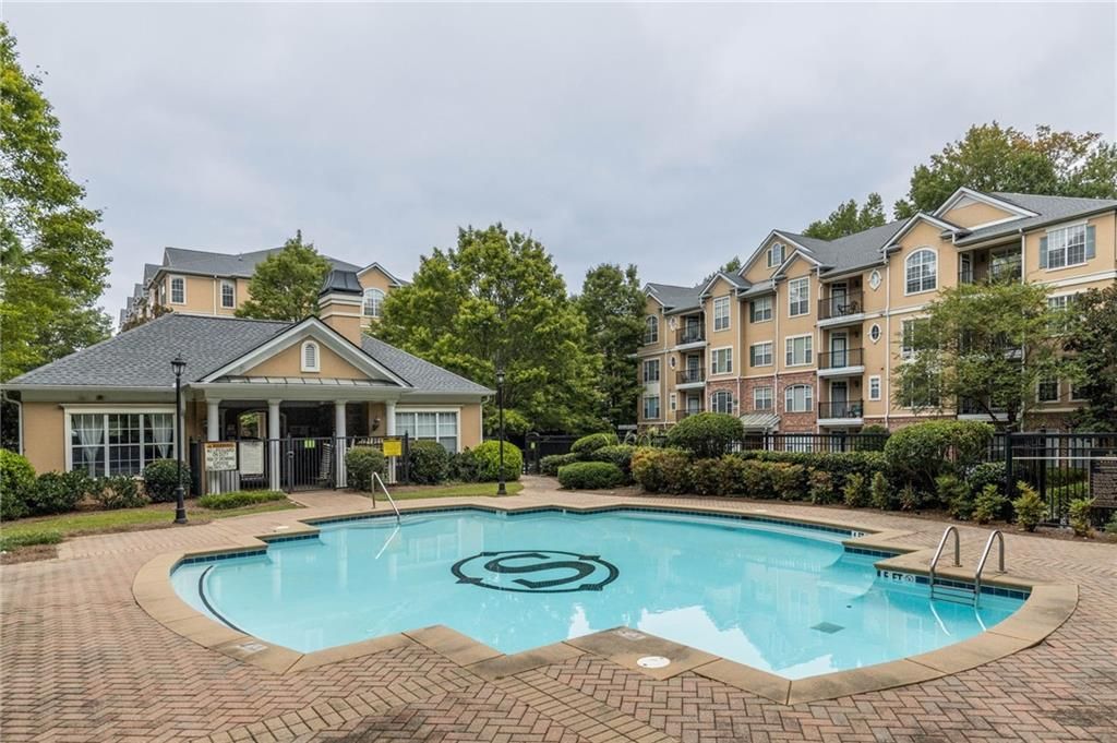Image 16 of property listing at 4105 Stratford, Decatur, GA 30033