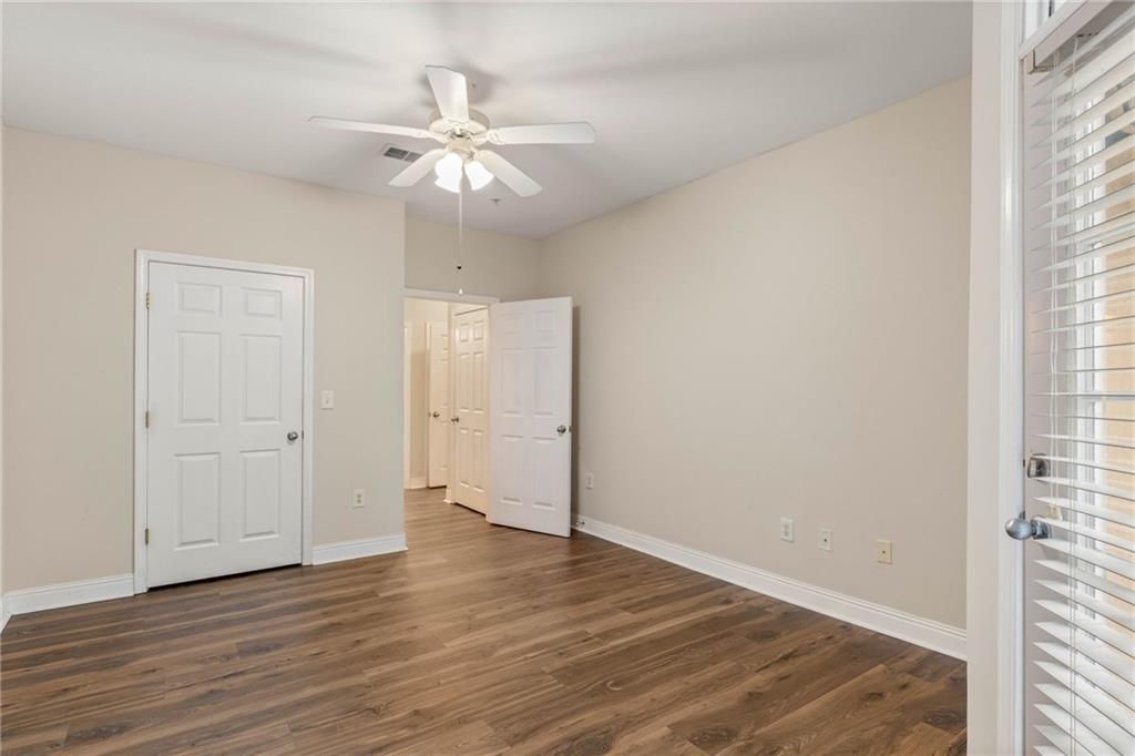 Image 5 of property listing at 4105 Stratford, Decatur, GA 30033