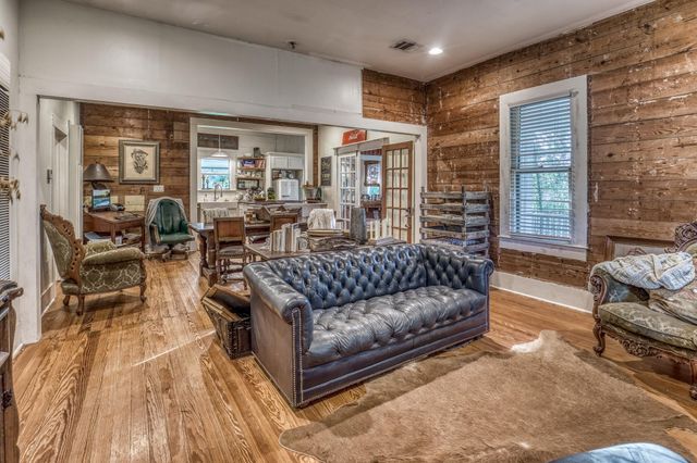 2935 Brushy Road, Fayetteville, TX 78940