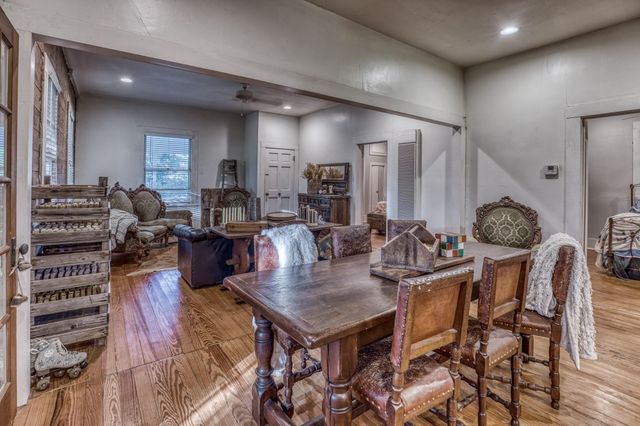 2935 Brushy Road, Fayetteville, TX 78940