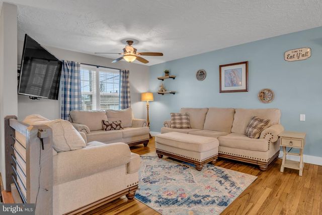 107 N 7TH ST, Wrightsville, PA 17368