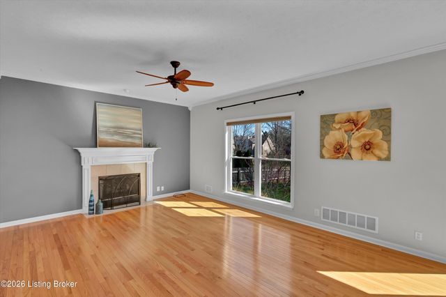 13702 Saddlecreek Dr, Louisville, KY 40245