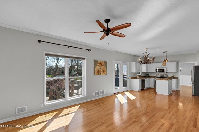 13702 Saddlecreek Dr, Louisville, KY 40245