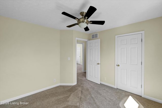 13702 Saddlecreek Dr, Louisville, KY 40245