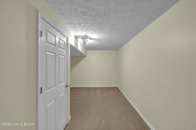 13702 Saddlecreek Dr, Louisville, KY 40245