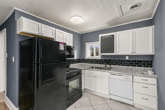 3916 9th Street, Des Moines, IA 50313