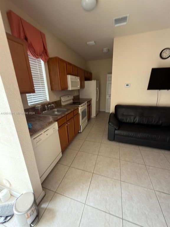 16961 SW 90th Terrace Studio, Miami, FL 33196