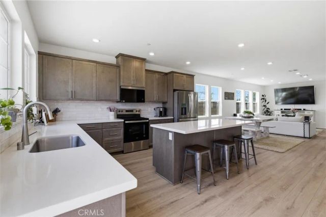 2684 E Towhee, Ontario, CA 91761