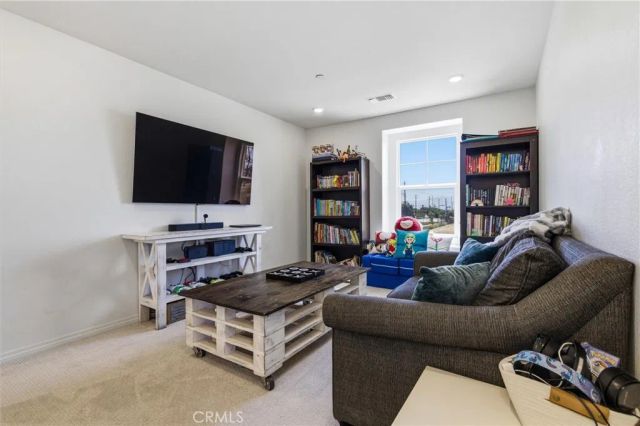 2684 E Towhee, Ontario, CA 91761