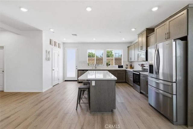 2684 E Towhee, Ontario, CA 91761