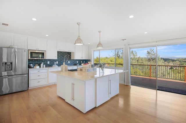 1276 Coon Ct, Cool, CA 95614