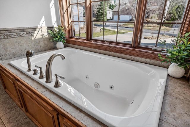 5774 Longwood Lane, Fitchburg, WI 53711