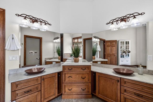 5774 Longwood Lane, Fitchburg, WI 53711