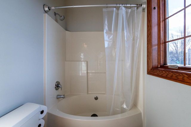5774 Longwood Lane, Fitchburg, WI 53711