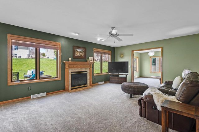 5910 Osborn Drive, Mcfarland, WI 53558
