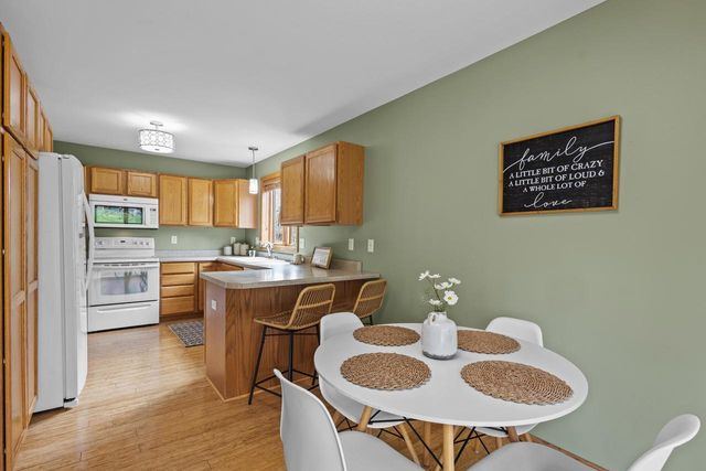 5910 Osborn Drive, Mcfarland, WI 53558