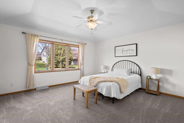 5910 Osborn Drive, Mcfarland, WI 53558
