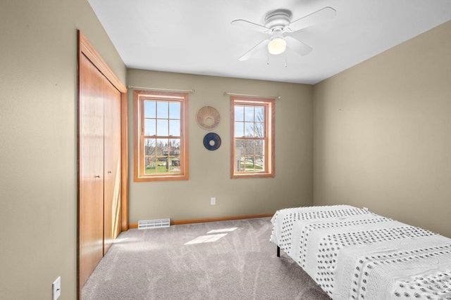 5910 Osborn Drive, Mcfarland, WI 53558