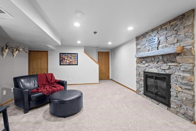 5910 Osborn Drive, Mcfarland, WI 53558