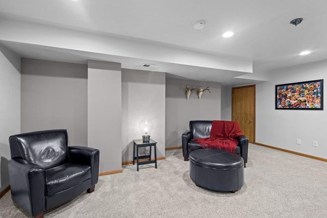 5910 Osborn Drive, Mcfarland, WI 53558