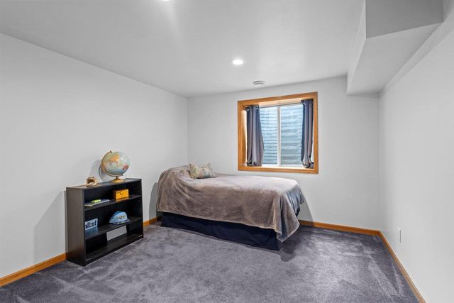 5910 Osborn Drive, Mcfarland, WI 53558