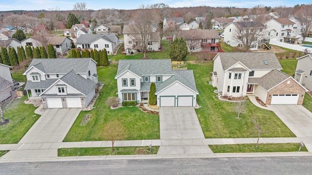 5910 Osborn Drive, Mcfarland, WI 53558