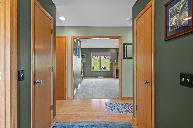 5910 Osborn Drive, Mcfarland, WI 53558