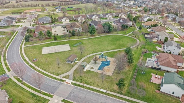 5910 Osborn Drive, Mcfarland, WI 53558