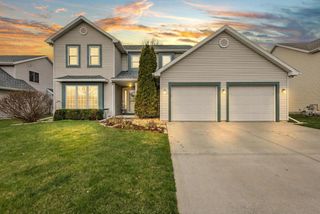5910 Osborn Drive, Mcfarland, WI 53558