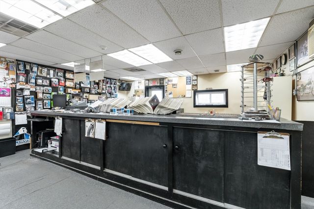 202-204 Pinehurst Ave., Swansea, MA 02777