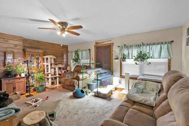 202-204 Pinehurst Ave., Swansea, MA 02777