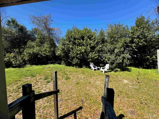 506 Chaseville St, Pensacola, FL 32507