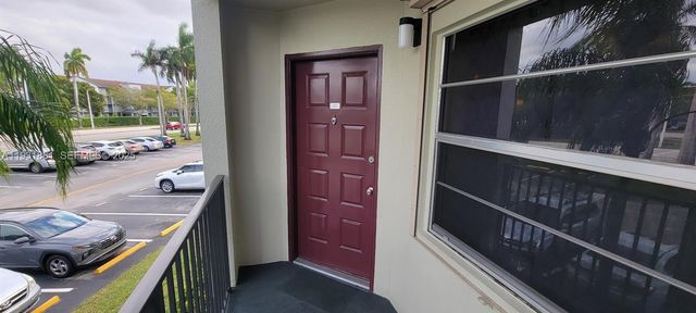 1300 SW 130th Ave 201F, Pembroke Pines, FL 33027