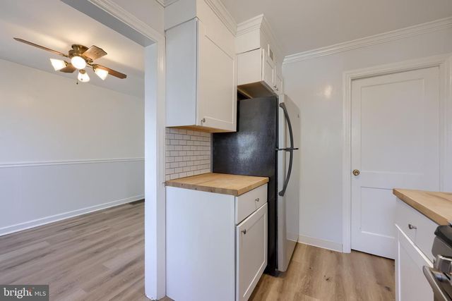 53 HERSHEY AVE, Lancaster, PA 17603