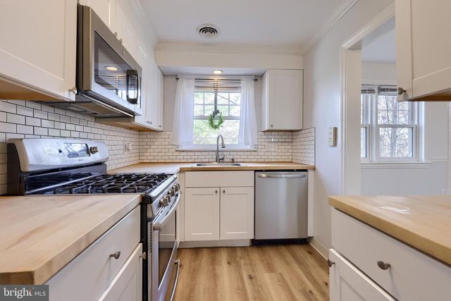 53 HERSHEY AVE, Lancaster, PA 17603