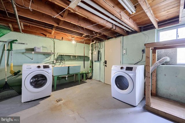 53 HERSHEY AVE, Lancaster, PA 17603