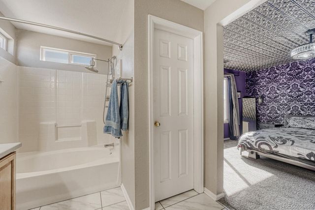 19706 E 58th Drive, Aurora, CO 80019