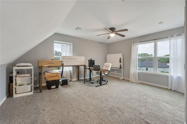 10856 Whispering Oaks Drive, Hearne, TX 77859