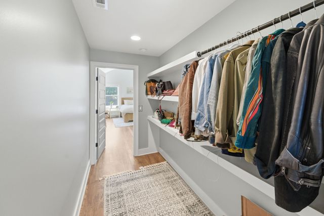 2330A Carter Ave A, Nashville, TN 37206